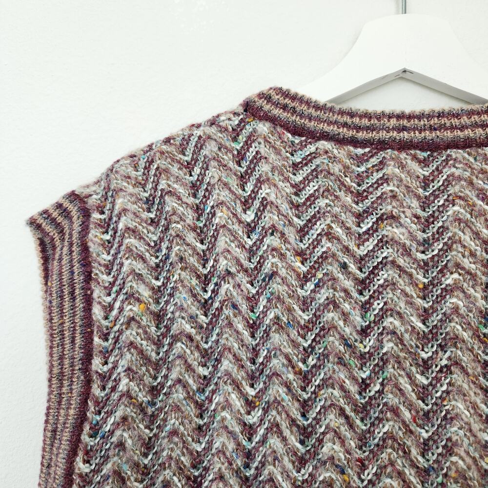 80s Vintage Knit Sweater Vest Wool Maroon Multicolor Chevron Academia 90s M - Picture 7 of 8